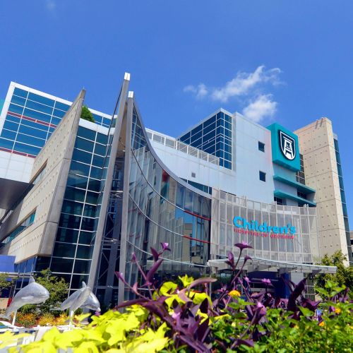 Subvención ayuda al Children's Hospital a satisfacer las necesidades emocionales de las familias después del diagnóstico de cáncer pediátrico