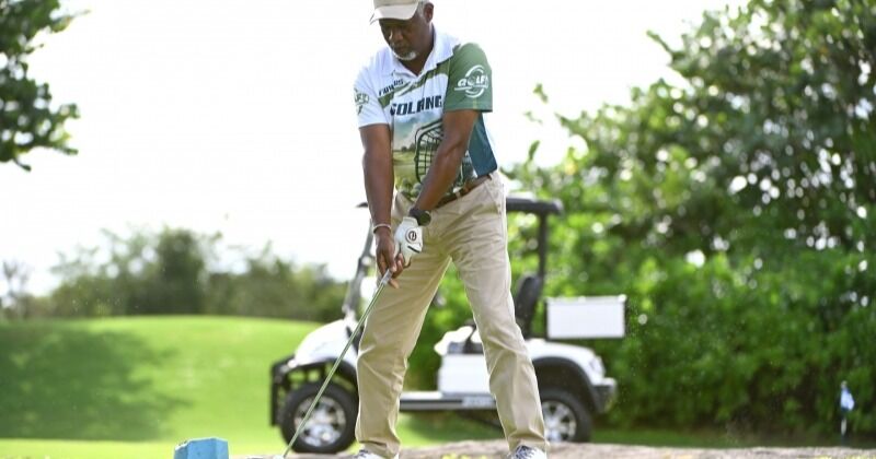 El 4.º torneo anual de golf Fidelity Tee-off for Hunger recauda más de 80.000 dólares para Bahamas Feeding Network