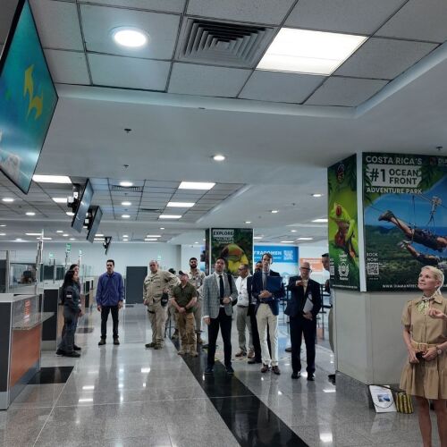 Guanacaste Aeropuerto y la Embajada de Estados Unidos refuerzan esfuerzos para promover un turismo seguro