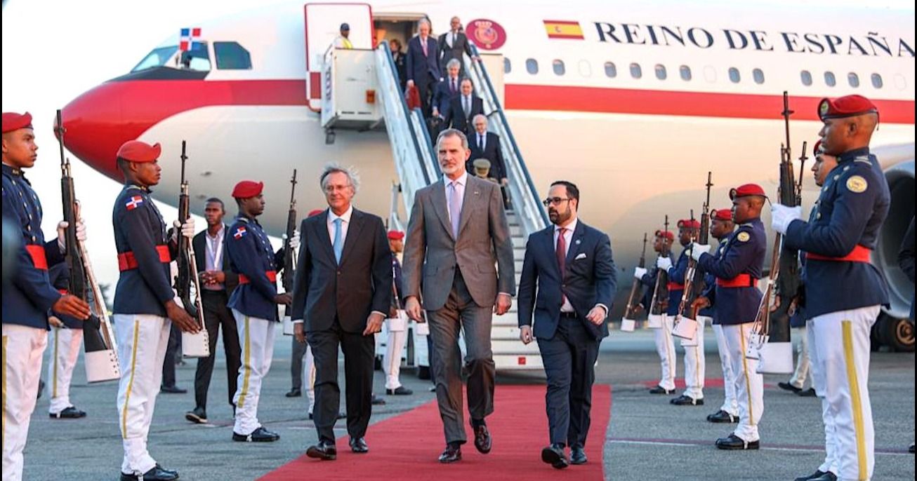 Llega al país el rey de España, Felipe VI, para su participación en la XXVIII Cumbre Iberoamericana