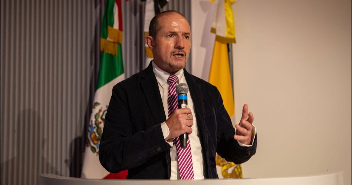 Anuncian conferencia para abordar la crisis de identidad en los jóvenes y las familias